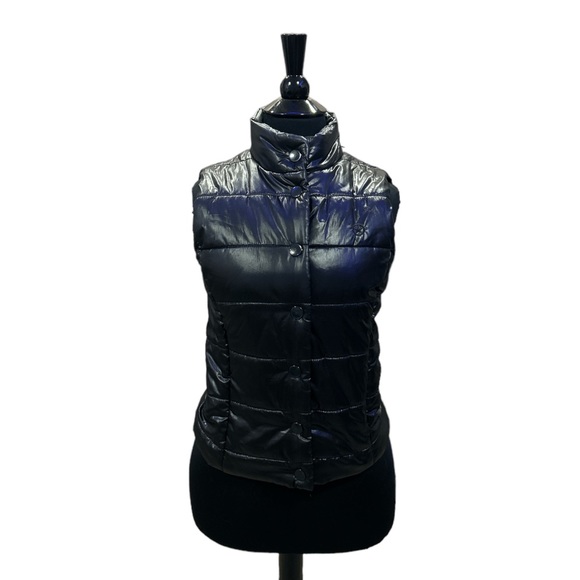 Converse Vest - Picture 8 of 9